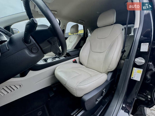 Чорний Форд Едж, об'ємом двигуна 2 л та пробігом 155 тис. км за 17900 $, фото 7 на Automoto.ua