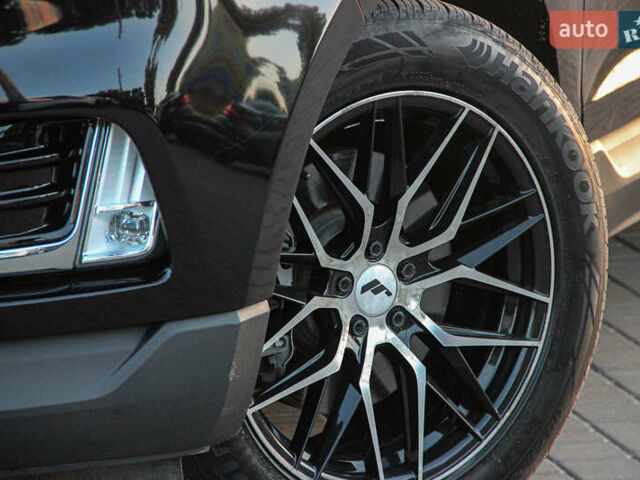 Черный Форд Эдж, объемом двигателя 2 л и пробегом 86 тыс. км за 24900 $, фото 5 на Automoto.ua