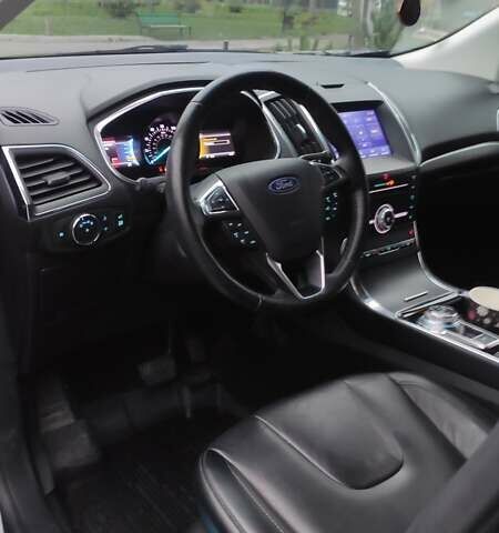 Чорний Форд Едж, об'ємом двигуна 2 л та пробігом 57 тис. км за 24700 $, фото 7 на Automoto.ua