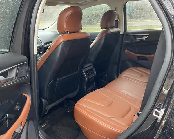 Черный Форд Эдж, объемом двигателя 2 л и пробегом 128 тыс. км за 18499 $, фото 5 на Automoto.ua