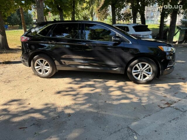 Чорний Форд Едж, об'ємом двигуна 2 л та пробігом 130 тис. км за 21690 $, фото 4 на Automoto.ua