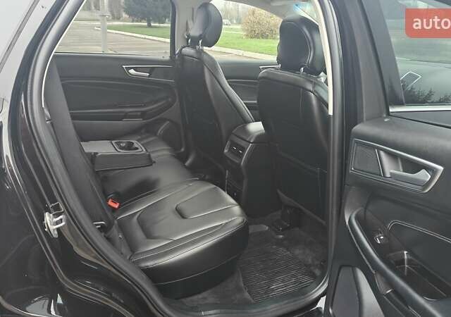 Черный Форд Эдж, объемом двигателя 2 л и пробегом 80 тыс. км за 19999 $, фото 6 на Automoto.ua