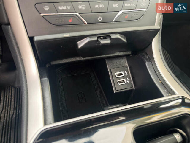 Черный Форд Эдж, объемом двигателя 2 л и пробегом 85 тыс. км за 20700 $, фото 35 на Automoto.ua