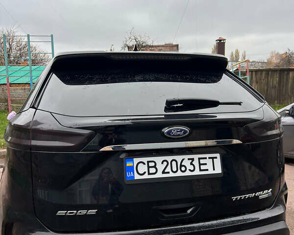 Черный Форд Эдж, объемом двигателя 2 л и пробегом 146 тыс. км за 22500 $, фото 3 на Automoto.ua