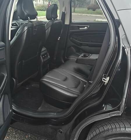 Черный Форд Эдж, объемом двигателя 2 л и пробегом 80 тыс. км за 19999 $, фото 7 на Automoto.ua