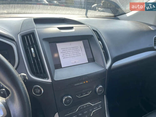 Черный Форд Эдж, объемом двигателя 2 л и пробегом 144 тыс. км за 16500 $, фото 6 на Automoto.ua