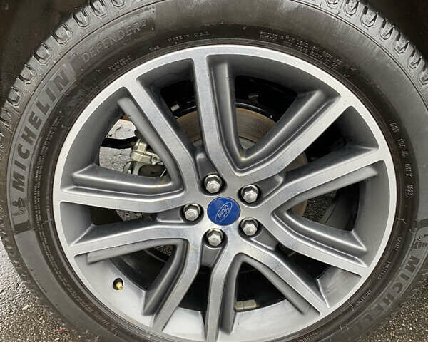 Черный Форд Эдж, объемом двигателя 2 л и пробегом 128 тыс. км за 18499 $, фото 10 на Automoto.ua