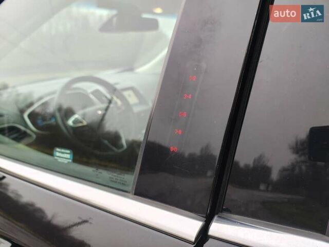 Черный Форд Эдж, объемом двигателя 2 л и пробегом 122 тыс. км за 16700 $, фото 31 на Automoto.ua