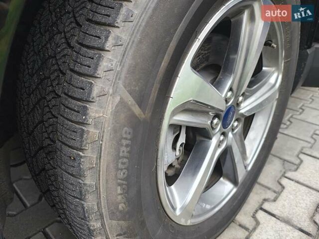 Черный Форд Эдж, объемом двигателя 2 л и пробегом 122 тыс. км за 16700 $, фото 5 на Automoto.ua