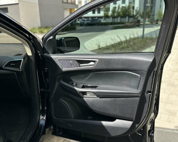 Чорний Форд Едж, об'ємом двигуна 2 л та пробігом 154 тис. км за 23000 $, фото 6 на Automoto.ua