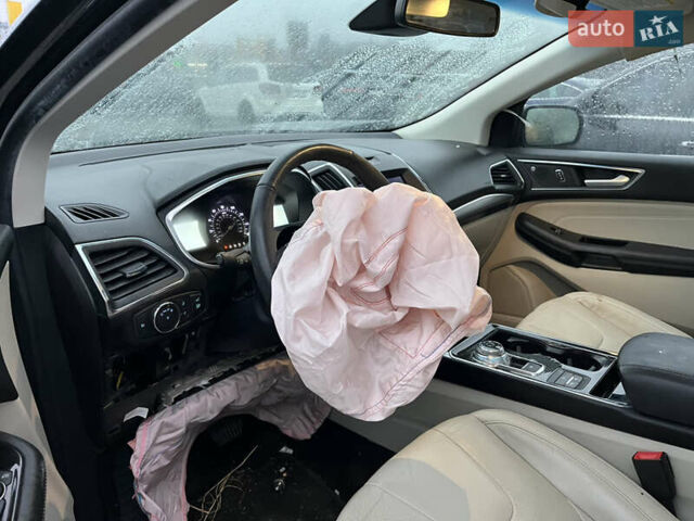 Чорний Форд Едж, об'ємом двигуна 2 л та пробігом 153 тис. км за 13700 $, фото 7 на Automoto.ua