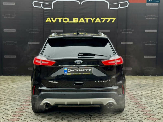 Чорний Форд Едж, об'ємом двигуна 2 л та пробігом 155 тис. км за 17900 $, фото 4 на Automoto.ua