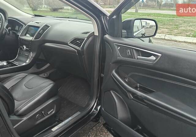 Черный Форд Эдж, объемом двигателя 2 л и пробегом 80 тыс. км за 18500 $, фото 24 на Automoto.ua