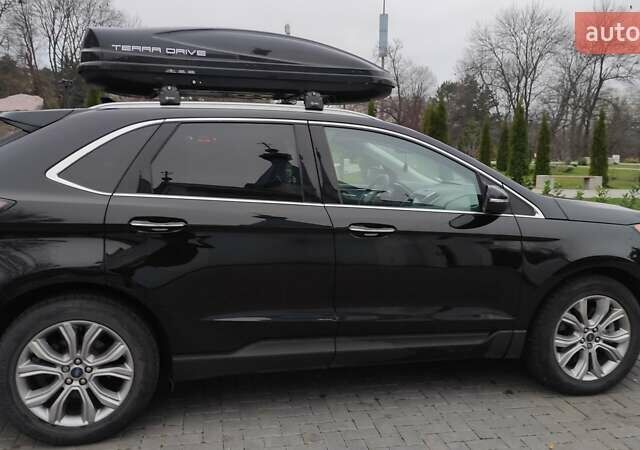 Чорний Форд Едж, об'ємом двигуна 2 л та пробігом 57 тис. км за 24700 $, фото 4 на Automoto.ua