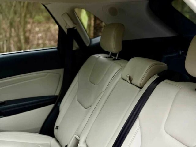 Черный Форд Эдж, объемом двигателя 2 л и пробегом 88 тыс. км за 17000 $, фото 11 на Automoto.ua