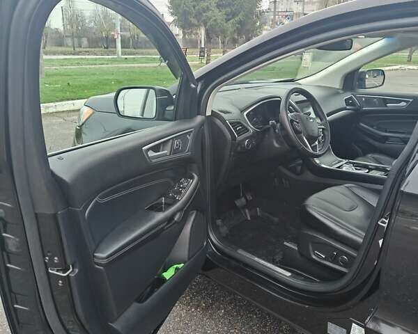 Черный Форд Эдж, объемом двигателя 2 л и пробегом 80 тыс. км за 19999 $, фото 10 на Automoto.ua