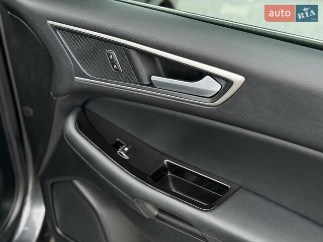 Черный Форд Эдж, объемом двигателя 2 л и пробегом 276 тыс. км за 14000 $, фото 30 на Automoto.ua