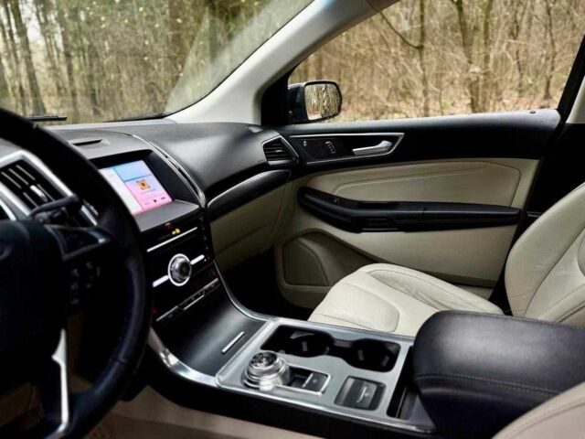 Черный Форд Эдж, объемом двигателя 2 л и пробегом 88 тыс. км за 15000 $, фото 6 на Automoto.ua