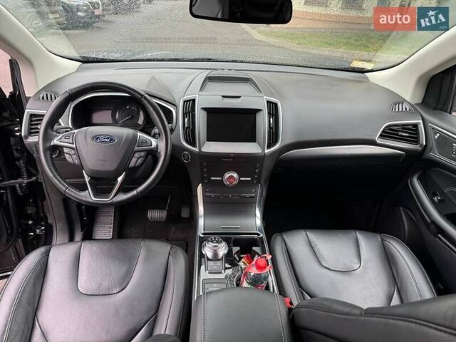 Чорний Форд Едж, об'ємом двигуна 2 л та пробігом 107 тис. км за 18750 $, фото 7 на Automoto.ua