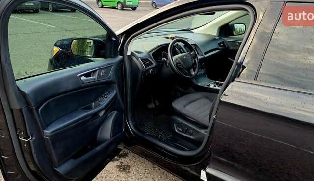 Черный Форд Эдж, объемом двигателя 2 л и пробегом 92 тыс. км за 17500 $, фото 4 на Automoto.ua