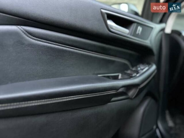 Черный Форд Эдж, объемом двигателя 2 л и пробегом 134 тыс. км за 17900 $, фото 23 на Automoto.ua