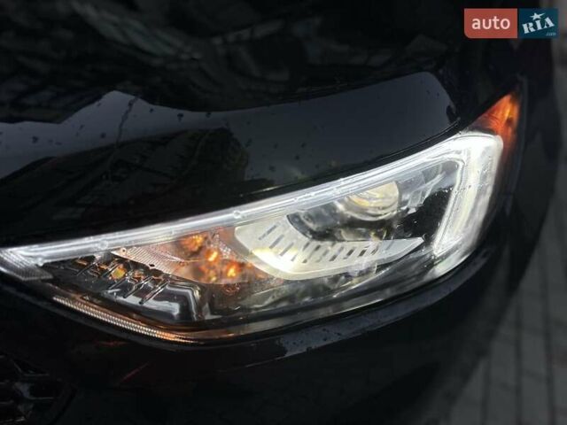 Черный Форд Эдж, объемом двигателя 2 л и пробегом 134 тыс. км за 17900 $, фото 5 на Automoto.ua