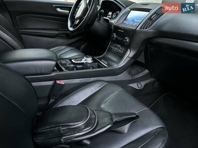 Черный Форд Эдж, объемом двигателя 2 л и пробегом 134 тыс. км за 17900 $, фото 16 на Automoto.ua