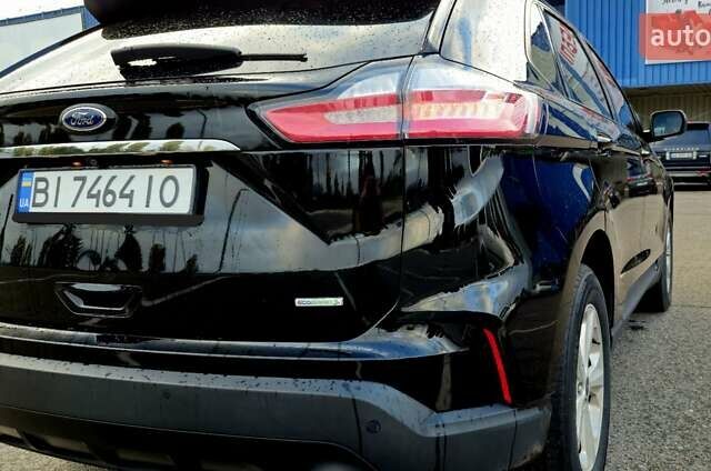 Черный Форд Эдж, объемом двигателя 2 л и пробегом 92 тыс. км за 17500 $, фото 3 на Automoto.ua