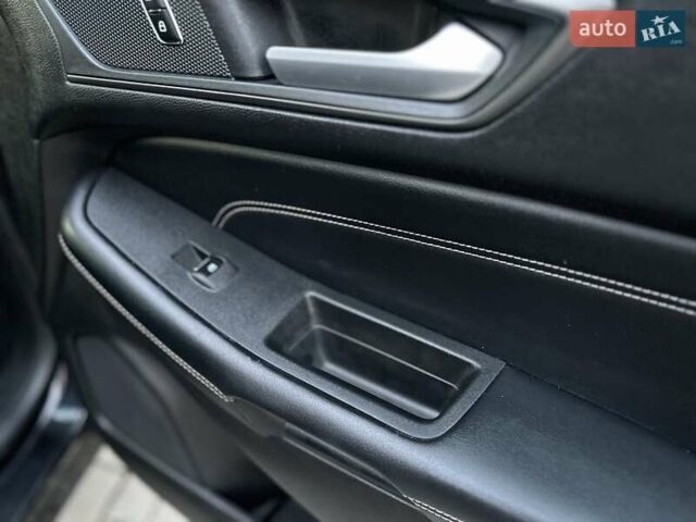 Черный Форд Эдж, объемом двигателя 2 л и пробегом 134 тыс. км за 17900 $, фото 15 на Automoto.ua