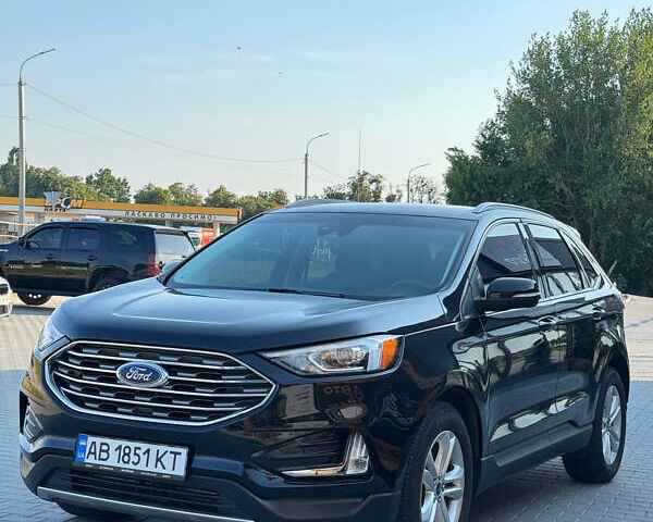 Чорний Форд Едж, об'ємом двигуна 2 л та пробігом 131 тис. км за 19900 $, фото 1 на Automoto.ua