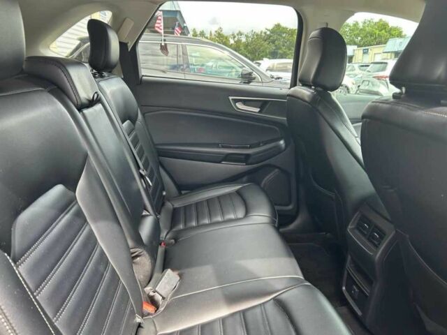 Черный Форд Эдж, объемом двигателя 0 л и пробегом 47 тыс. км за 17400 $, фото 4 на Automoto.ua