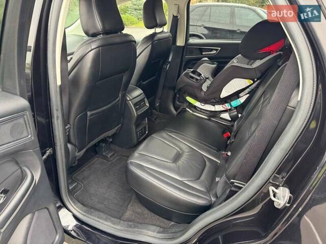 Чорний Форд Едж, об'ємом двигуна 2 л та пробігом 107 тис. км за 18750 $, фото 8 на Automoto.ua