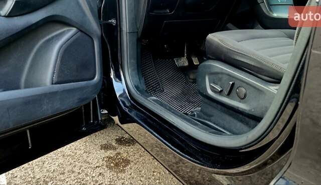 Черный Форд Эдж, объемом двигателя 2 л и пробегом 92 тыс. км за 17500 $, фото 16 на Automoto.ua