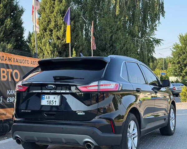 Чорний Форд Едж, об'ємом двигуна 2 л та пробігом 131 тис. км за 19900 $, фото 2 на Automoto.ua