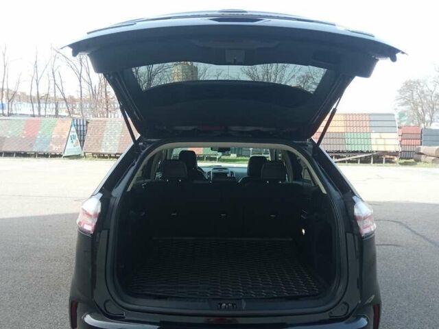 Черный Форд Эдж, объемом двигателя 2 л и пробегом 75 тыс. км за 19500 $, фото 23 на Automoto.ua