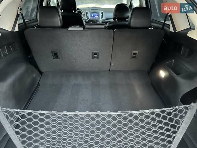 Черный Форд Эдж, объемом двигателя 2 л и пробегом 134 тыс. км за 17900 $, фото 29 на Automoto.ua