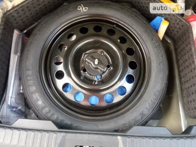 Черный Форд Эдж, объемом двигателя 2 л и пробегом 75 тыс. км за 19500 $, фото 26 на Automoto.ua