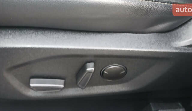 Чорний Форд Едж, об'ємом двигуна 2 л та пробігом 156 тис. км за 16800 $, фото 7 на Automoto.ua