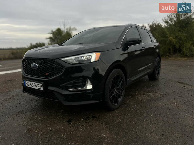 Черный Форд Эдж, объемом двигателя 2 л и пробегом 42 тыс. км за 22000 $, фото 2 на Automoto.ua