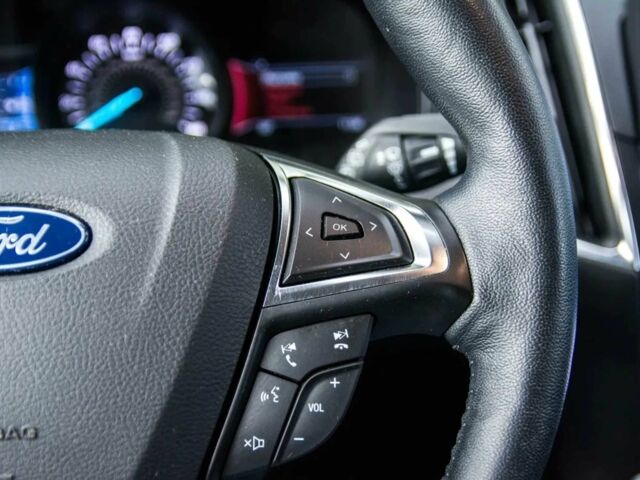 Черный Форд Эдж, объемом двигателя 2 л и пробегом 26 тыс. км за 12500 $, фото 12 на Automoto.ua