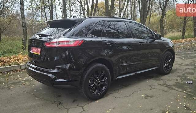 Черный Форд Эдж, объемом двигателя 2 л и пробегом 73 тыс. км за 18600 $, фото 5 на Automoto.ua