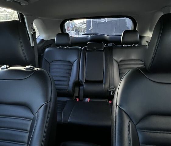 Чорний Форд Едж, об'ємом двигуна 2 л та пробігом 80 тис. км за 19999 $, фото 7 на Automoto.ua