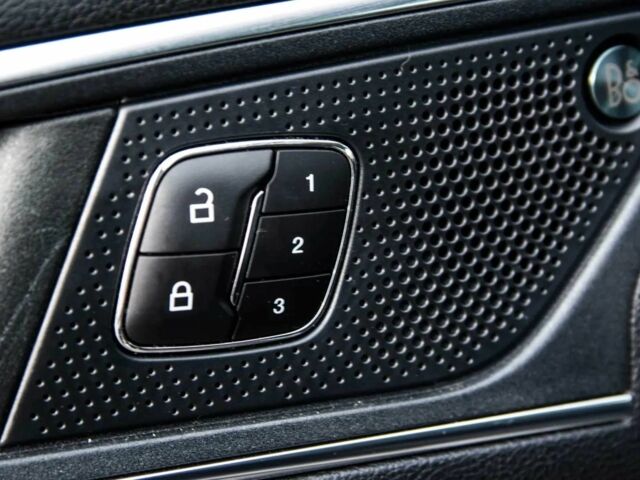 Черный Форд Эдж, объемом двигателя 2 л и пробегом 26 тыс. км за 12500 $, фото 23 на Automoto.ua