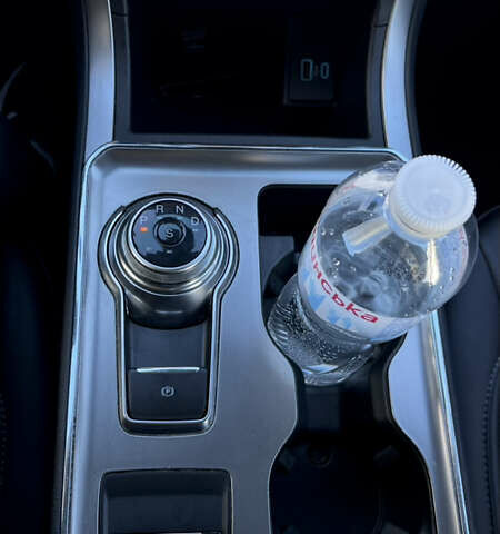 Чорний Форд Едж, об'ємом двигуна 2 л та пробігом 80 тис. км за 19999 $, фото 17 на Automoto.ua