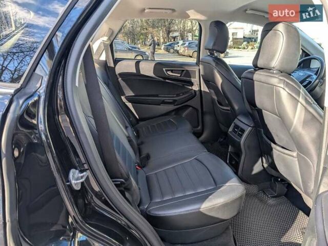 Черный Форд Эдж, объемом двигателя 2 л и пробегом 98 тыс. км за 19500 $, фото 6 на Automoto.ua