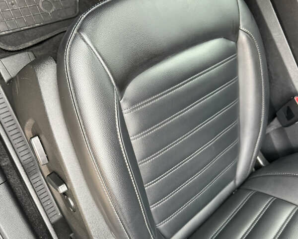 Чорний Форд Едж, об'ємом двигуна 2 л та пробігом 61 тис. км за 21950 $, фото 16 на Automoto.ua