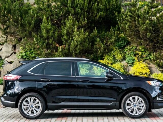 Черный Форд Эдж, объемом двигателя 2 л и пробегом 26 тыс. км за 12500 $, фото 6 на Automoto.ua