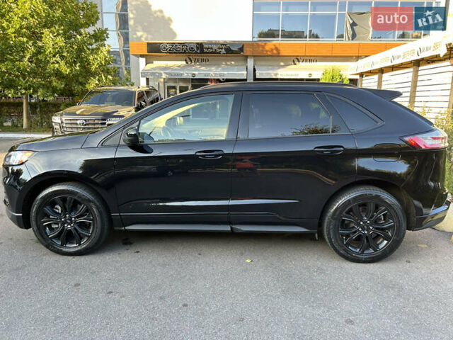 Чорний Форд Едж, об'ємом двигуна 2 л та пробігом 64 тис. км за 19300 $, фото 2 на Automoto.ua
