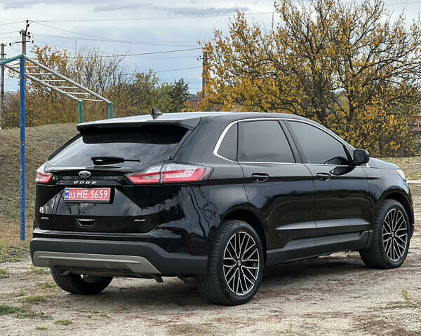 Чорний Форд Едж, об'ємом двигуна 2 л та пробігом 80 тис. км за 19999 $, фото 5 на Automoto.ua