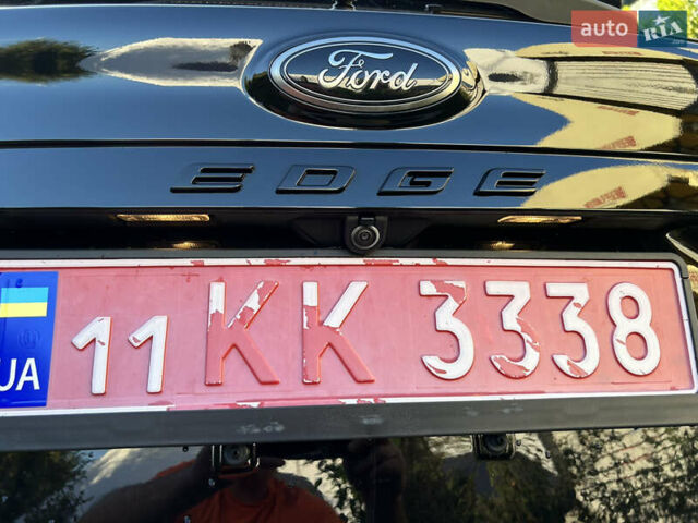 Чорний Форд Едж, об'ємом двигуна 2 л та пробігом 64 тис. км за 19300 $, фото 6 на Automoto.ua